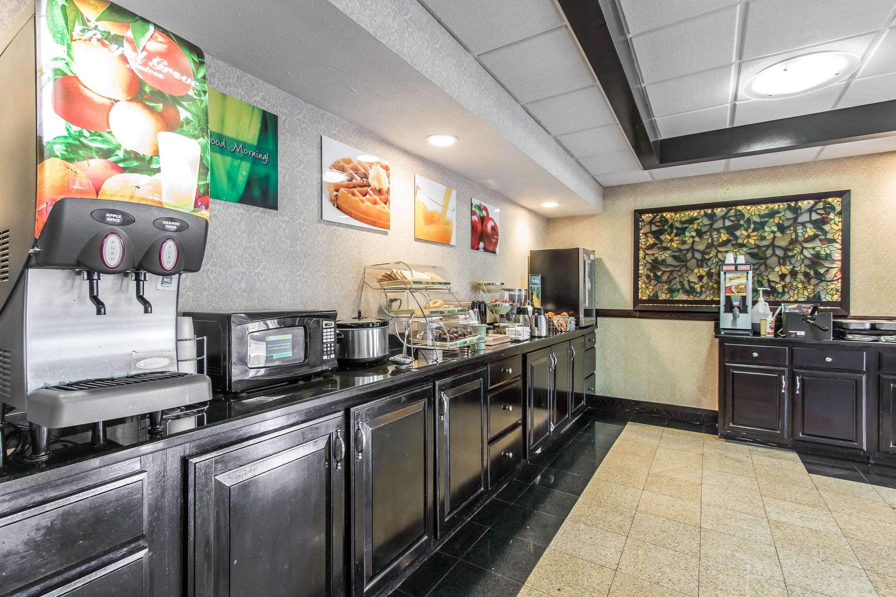 Quality Inn & Suites Memphis East Esterno foto