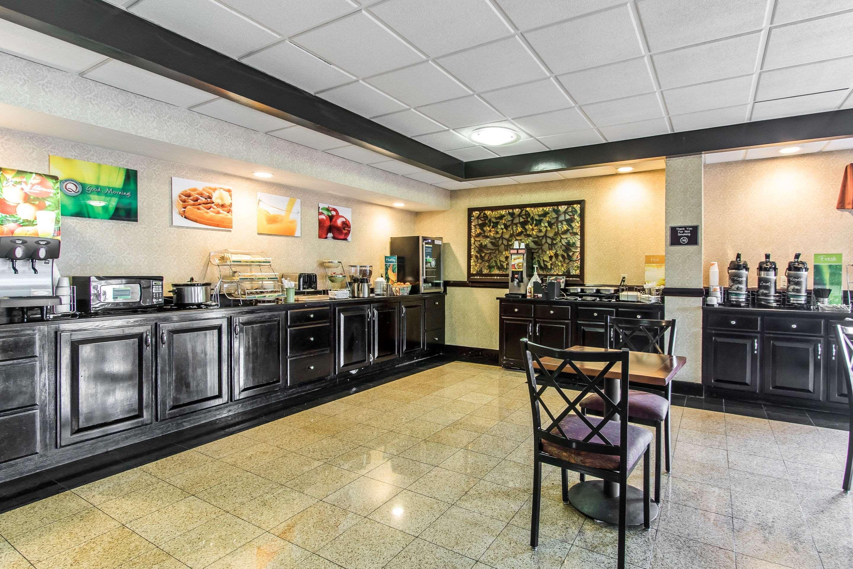 Quality Inn & Suites Memphis East Esterno foto