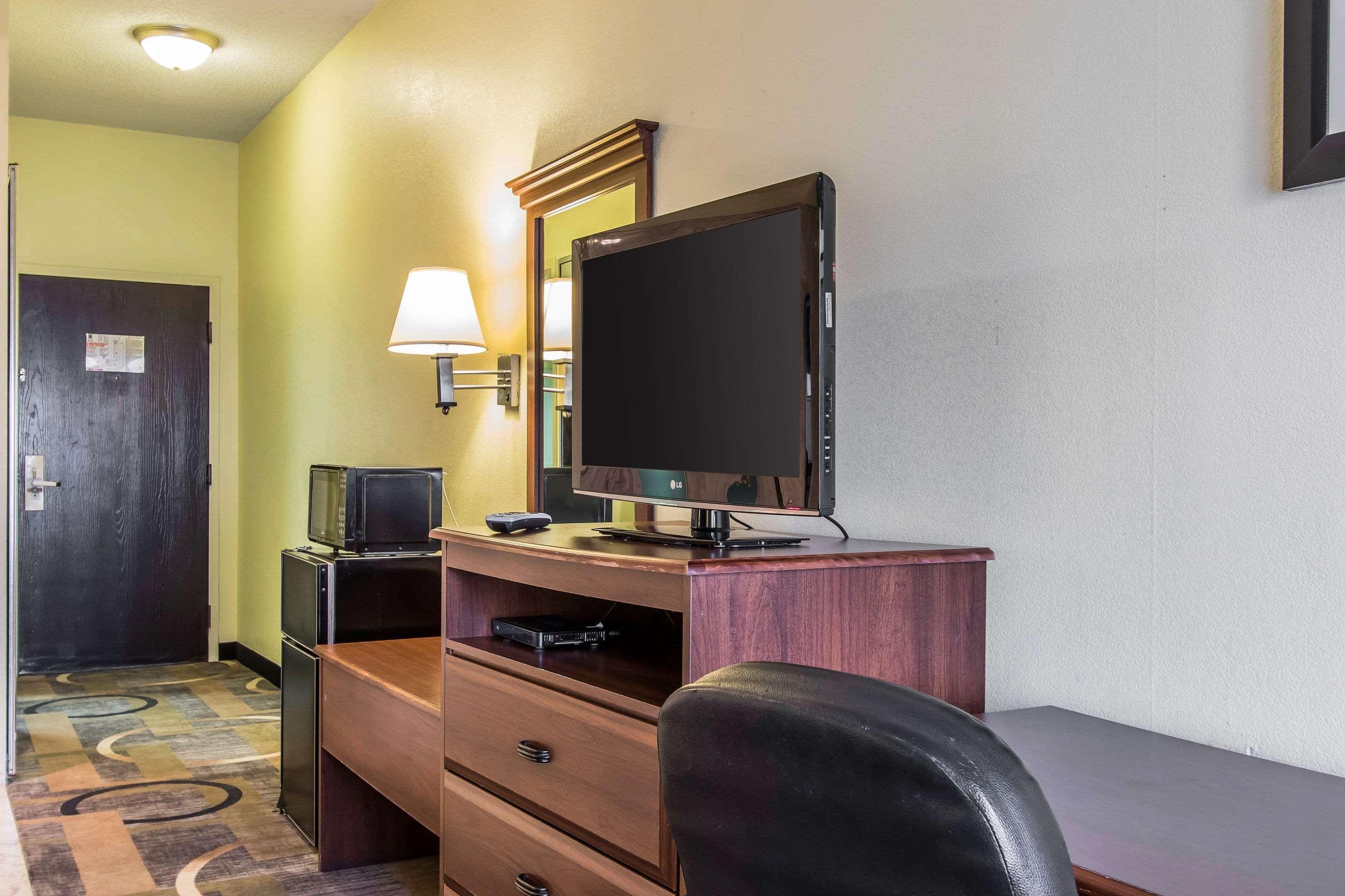 Quality Inn & Suites Memphis East Esterno foto